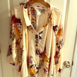 Free People button up shirt. Size M